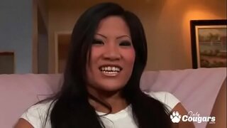 Christina Aguchi Glutas Grandan Steamy Ŝarĝo De Jizz