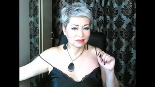 Čudovito ruske MILF t. njeno sladko pizda neizprosno v vroče zasebne kažejo ...